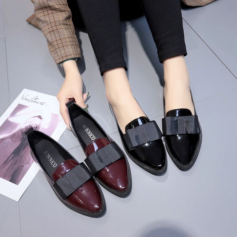 Women'S Shoes Loafers Black - Zwart/wijnrood lakleer instappers met spitse neus,