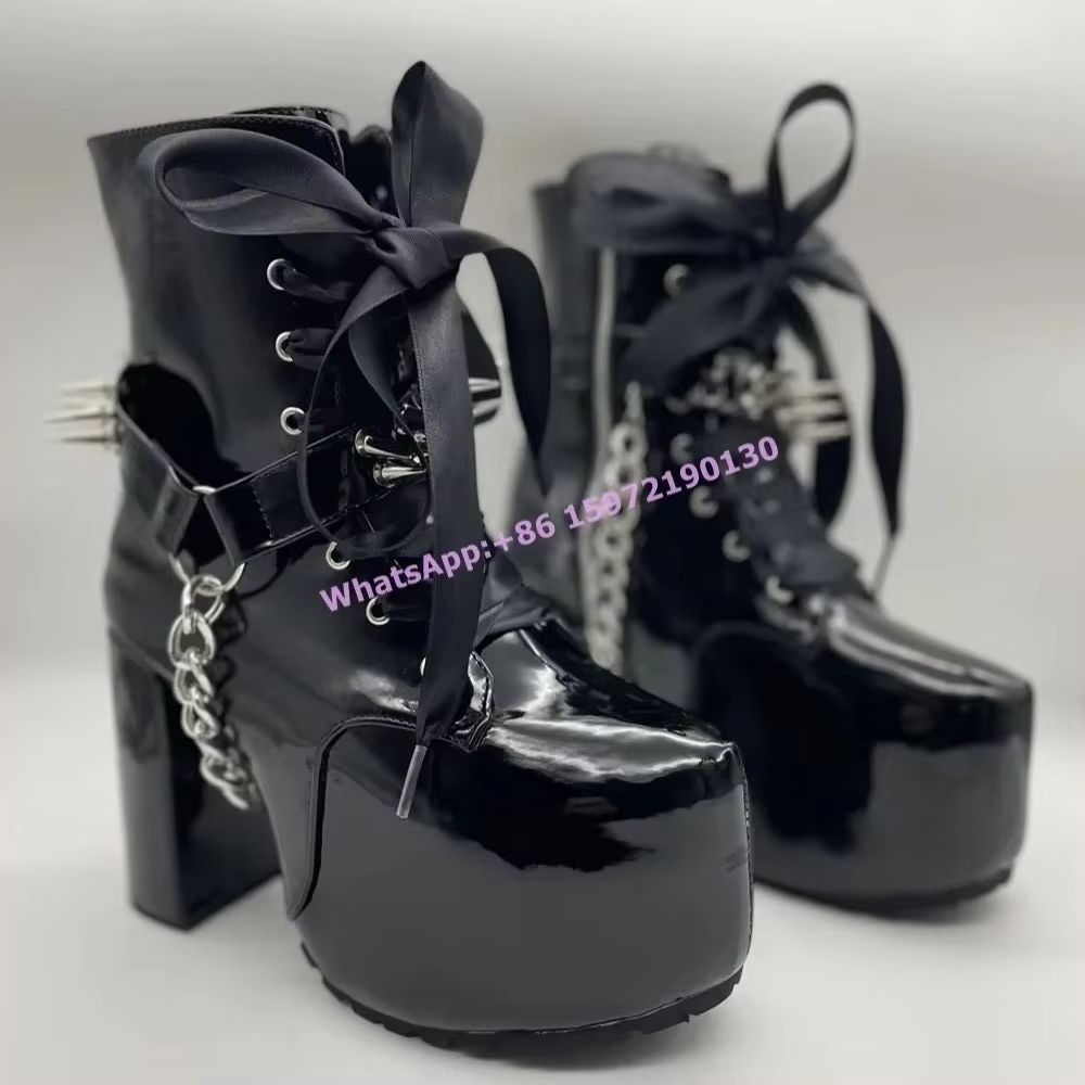 Ribbon Tie Heel - Zwarte laarzen met lintjes, rivets, donkere