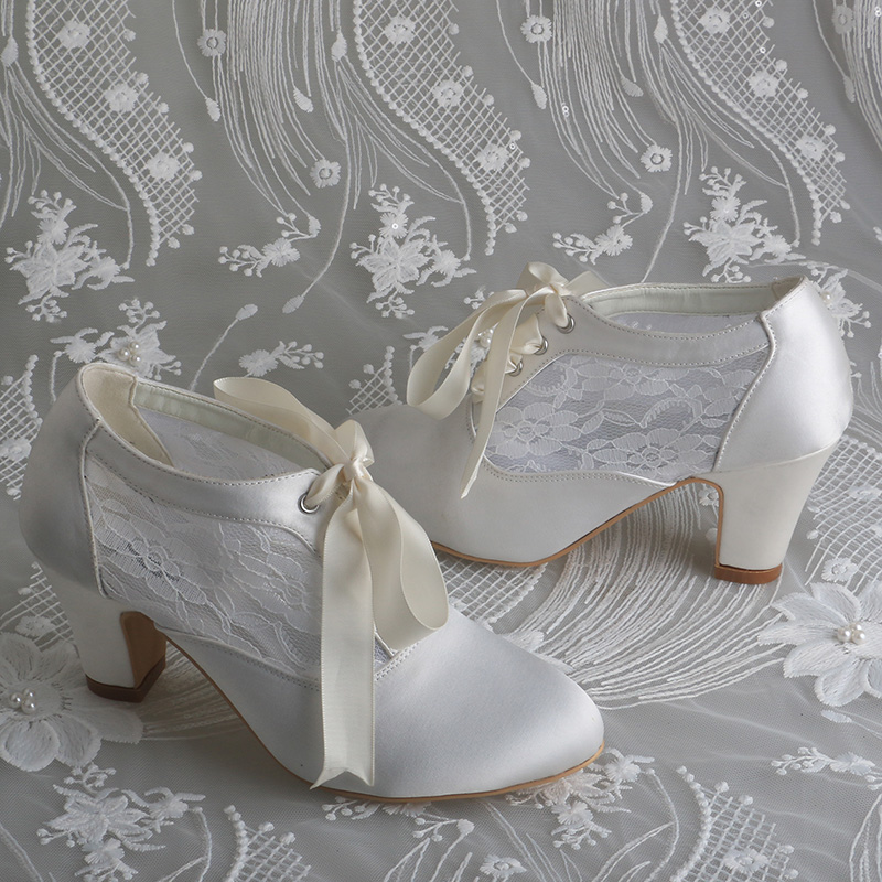 Aangepaste blokhakken bruidssc - Ribbon Tie Heel recensie en prijs